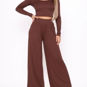 Brown pants set
